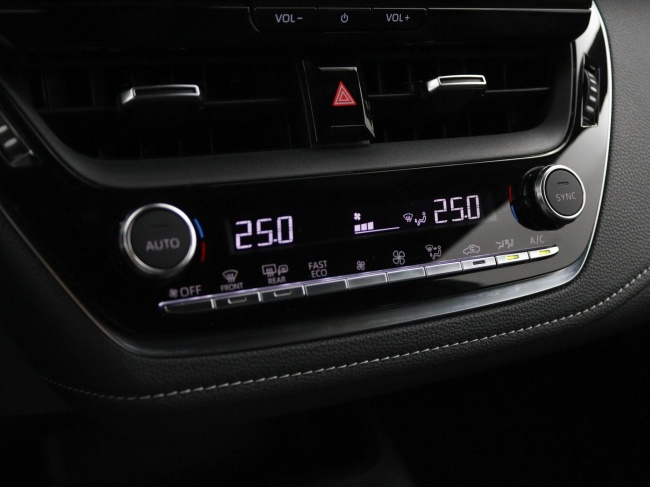 Toyota Corolla Touring Sports - Hybrid 140