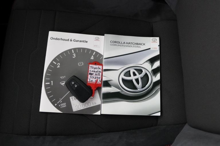 Toyota Corolla - 2.0 Hybrid Executive 11