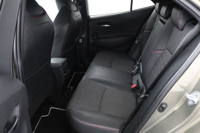 Toyota Corolla - 2.0 Hybrid Executive 18