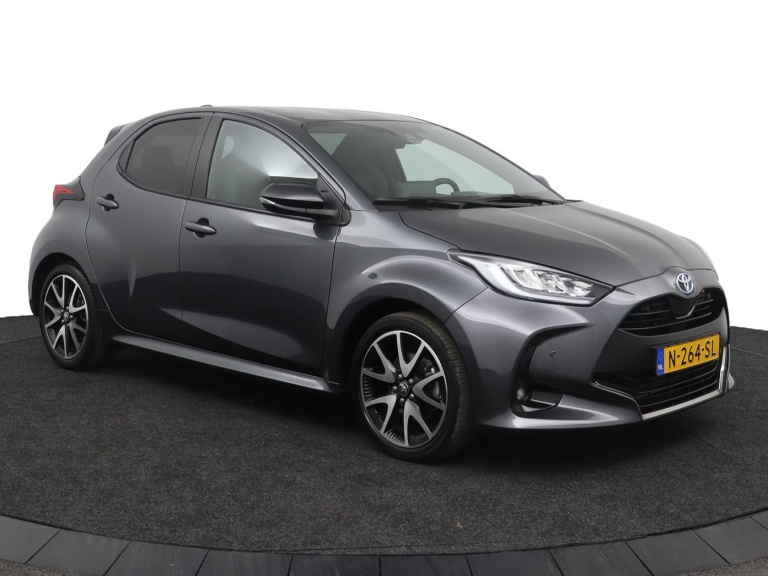 Toyota Yaris - 1.5 Hybrid Executive 14