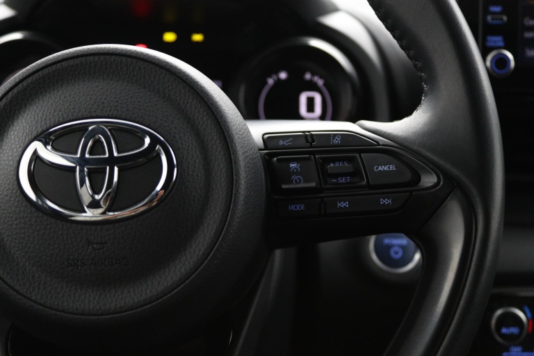 Toyota Yaris - 1.5 Hybrid Executive 21