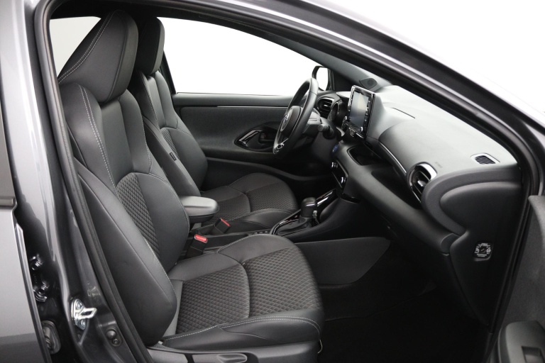 Toyota Yaris - 1.5 Hybrid Executive 22