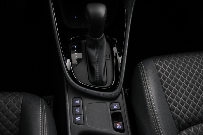 Toyota Yaris - 1.5 Hybrid Executive 28