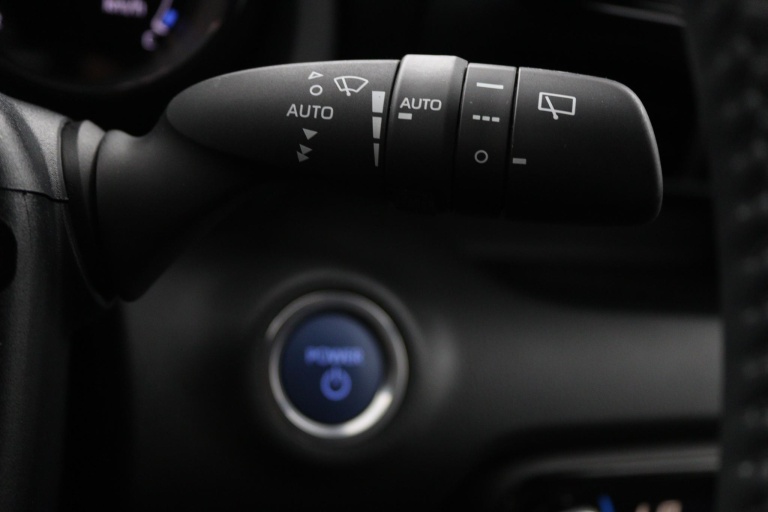 Toyota Yaris - 1.5 Hybrid Executive 33