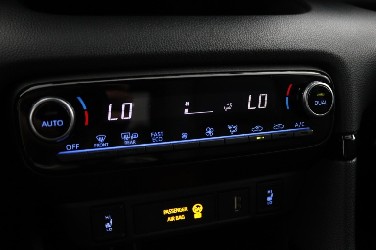 Toyota Yaris - 1.5 Hybrid Executive 7