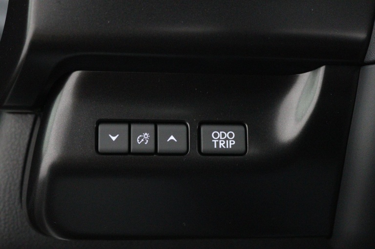 Lexus UX - 300h 35th Edition 29