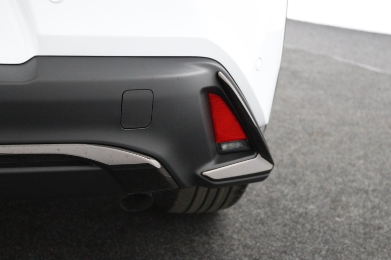 Lexus UX - 300h 35th Edition 41