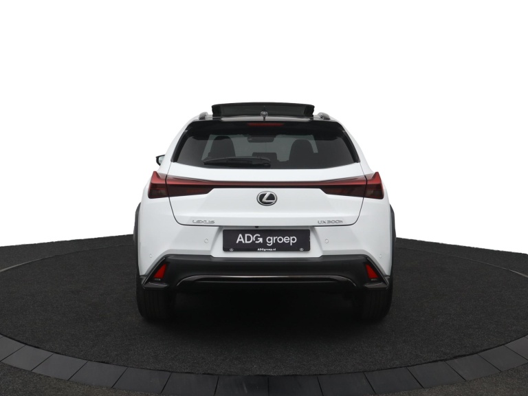 Lexus UX - 300h 35th Edition 51