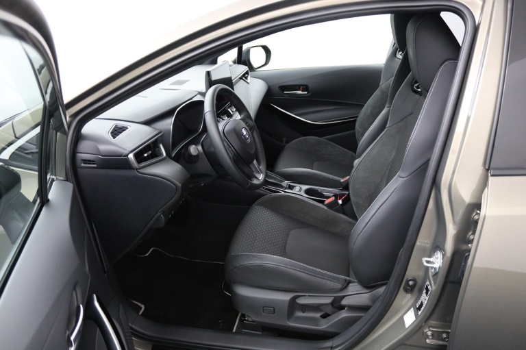 Toyota Corolla Touring Sports - Hybrid 140 Executive 17