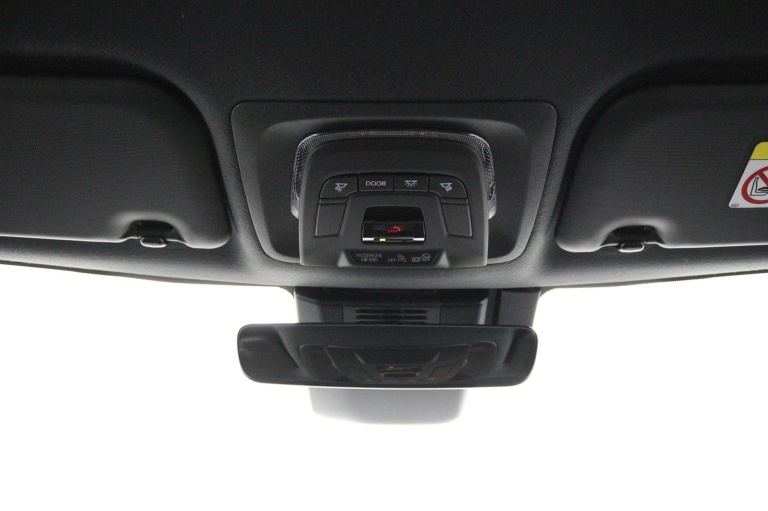 Toyota Corolla Touring Sports - Hybrid 140 Executive 32