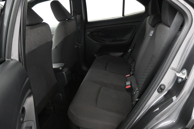 Toyota Yaris Cross - 1.5 Hybrid Dynamic 18