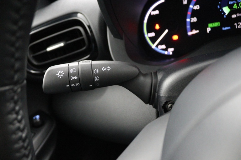 Toyota Yaris Cross - 1.5 Hybrid Dynamic 30