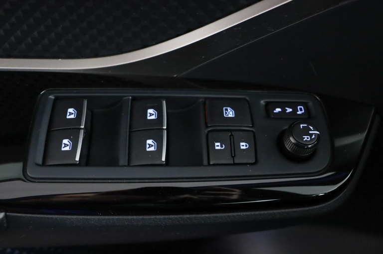 Toyota C-HR - 1.8 Hybrid Style 28