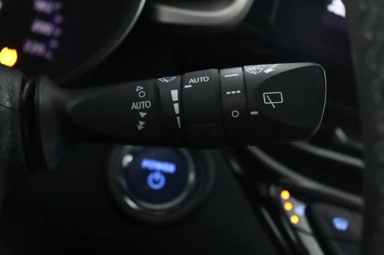 Toyota C-HR - 1.8 Hybrid Style 32