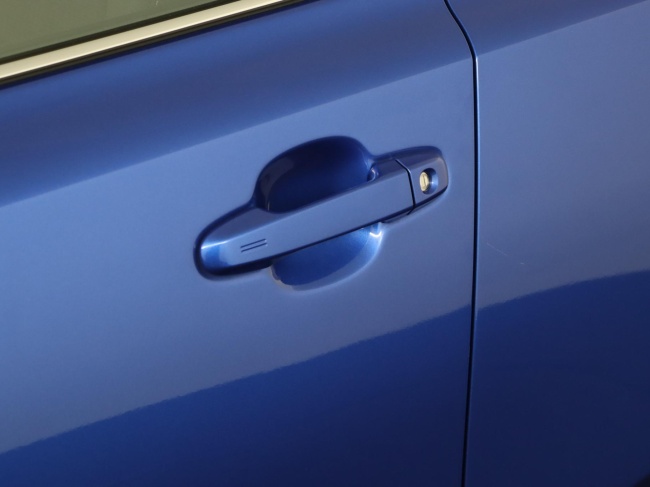 Toyota C-HR - 1.8 Hybrid Style