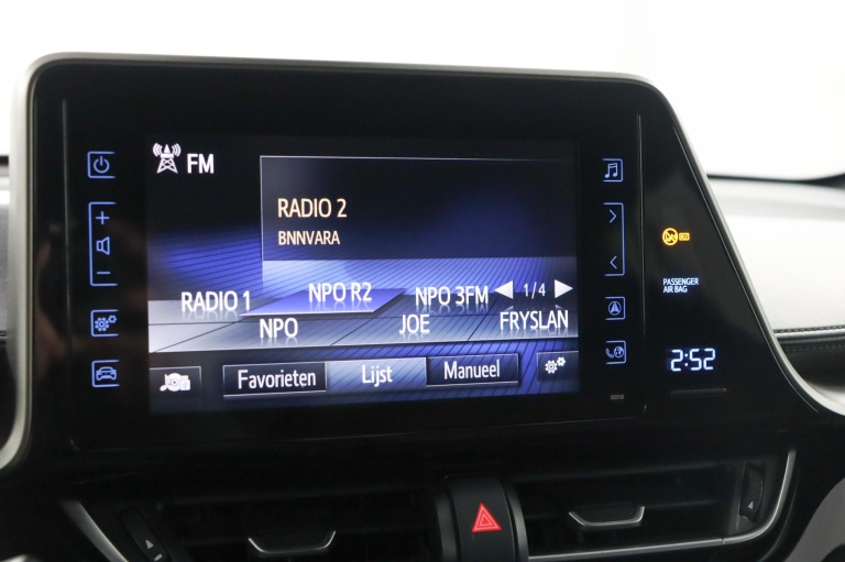 Toyota C-HR - 1.8 Hybrid Style 8