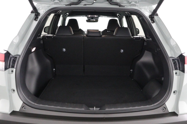 Toyota Corolla Cross - 2.0 High Power Hybrid First Edition 24