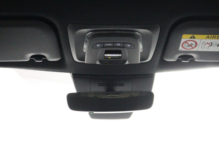 Toyota Corolla Cross - 2.0 High Power Hybrid First Edition 34