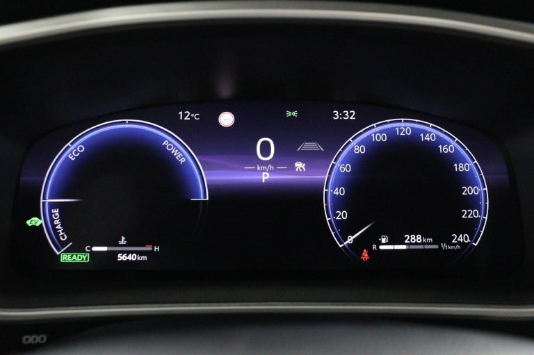 Toyota Corolla Cross - 2.0 High Power Hybrid First Edition 6