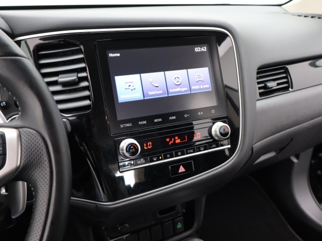 Mitsubishi Outlander - 2.4 PHEV Pure