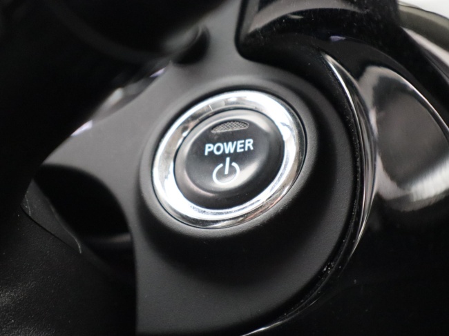 Mitsubishi Outlander - 2.4 PHEV Pure