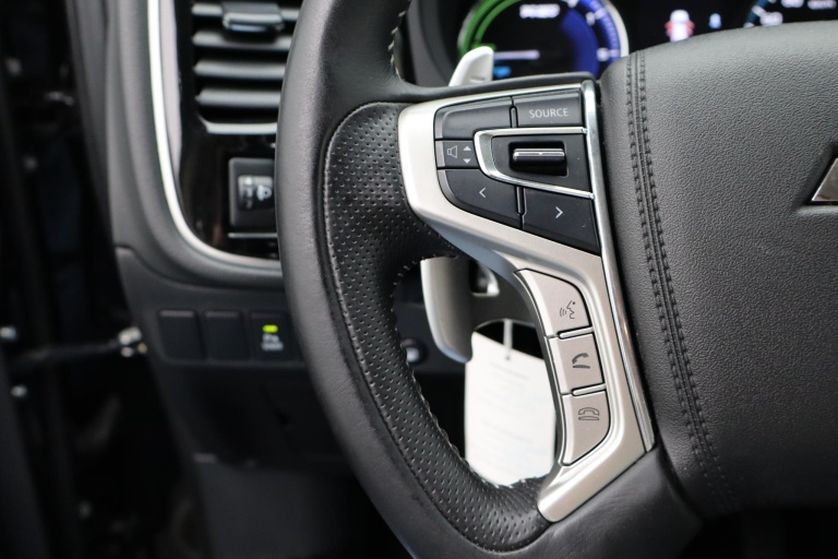 Mitsubishi Outlander - 2.4 PHEV Pure 23