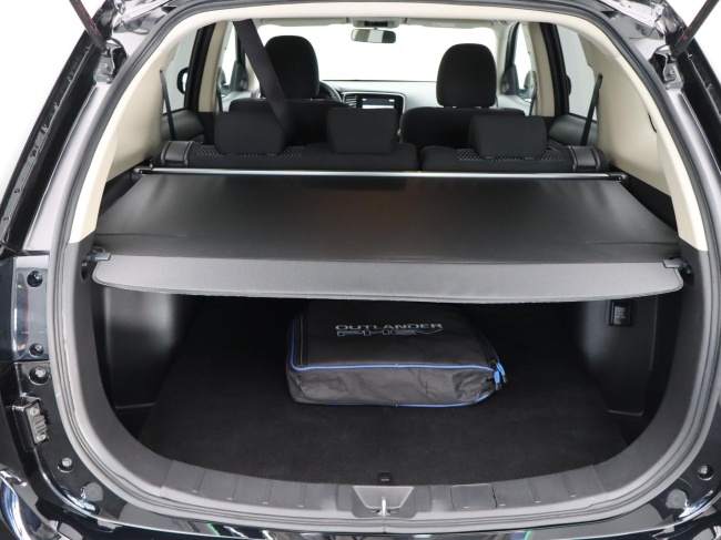 Mitsubishi Outlander - 2.4 PHEV Pure