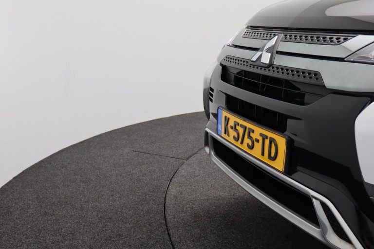 Mitsubishi Outlander - 2.4 PHEV Pure 33