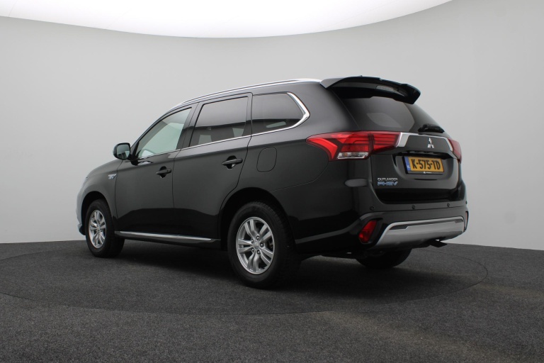Mitsubishi Outlander - 2.4 PHEV Pure 4