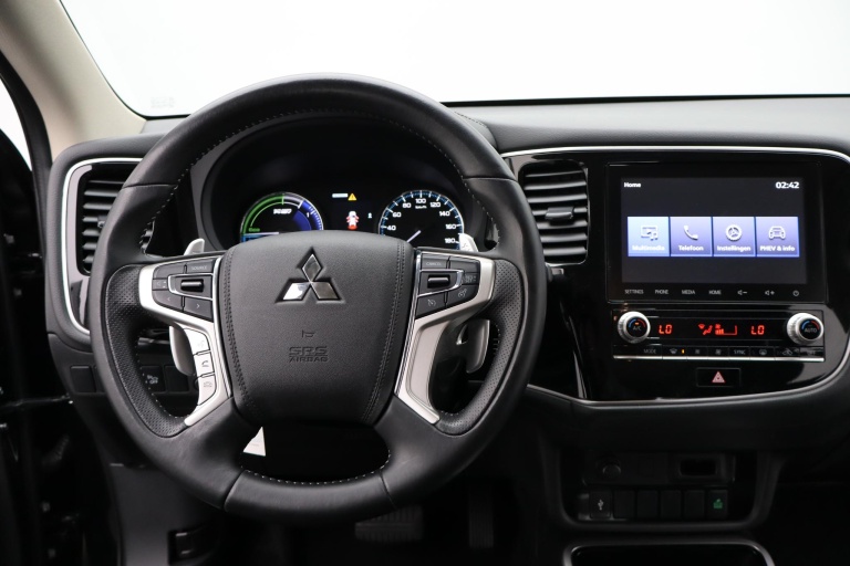 Mitsubishi Outlander - 2.4 PHEV Pure 8