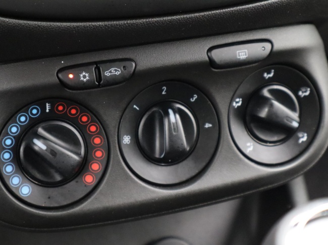 Opel Corsa - 1.4 Edition