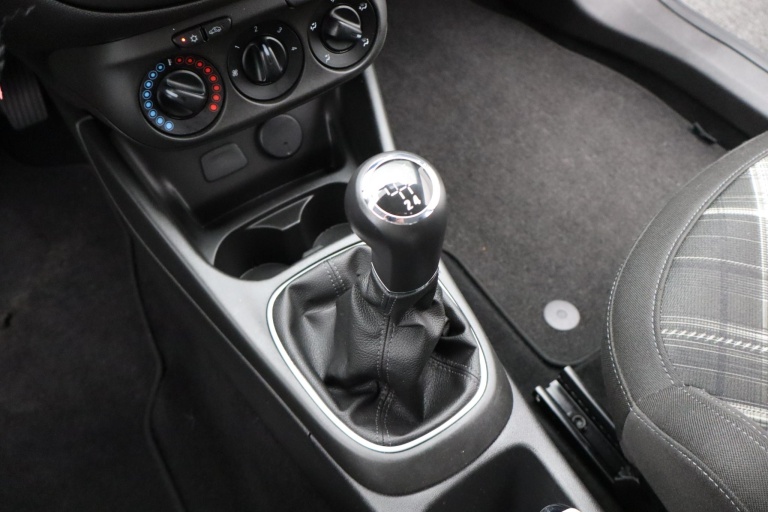 Opel Corsa - 1.4 Edition 20