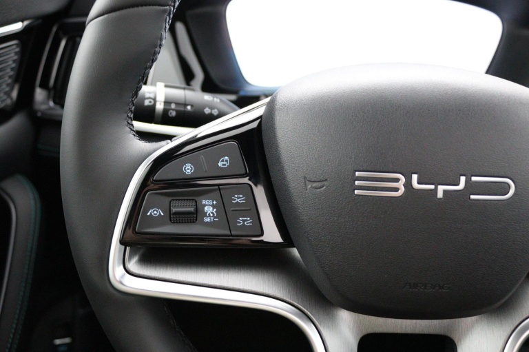 BYD SEAL U - 1.5 T DM-i AWD Design 16