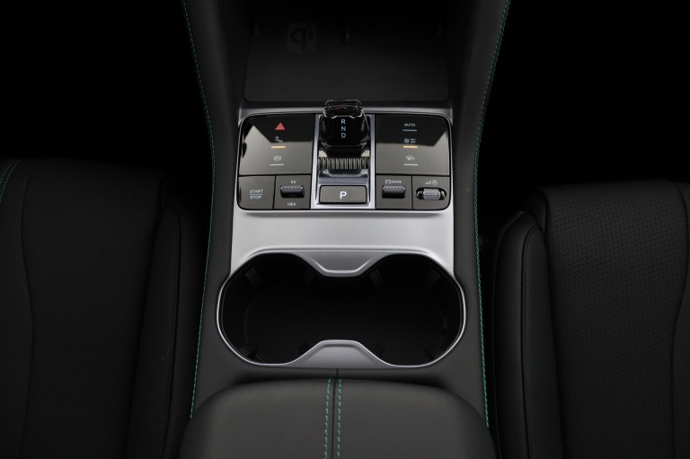 BYD SEAL U - 1.5 T DM-i AWD Design 23