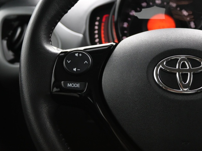 Toyota Aygo - 1.0 VVT-i x-play limited