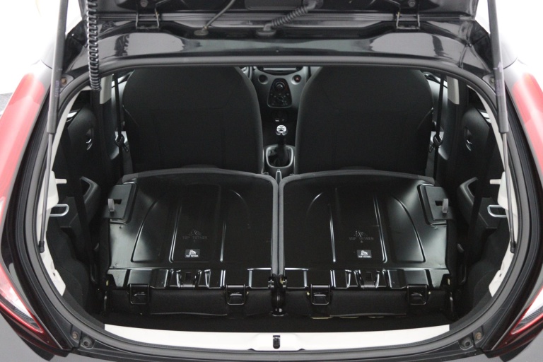 Toyota Aygo - 1.0 VVT-i x-play limited 26