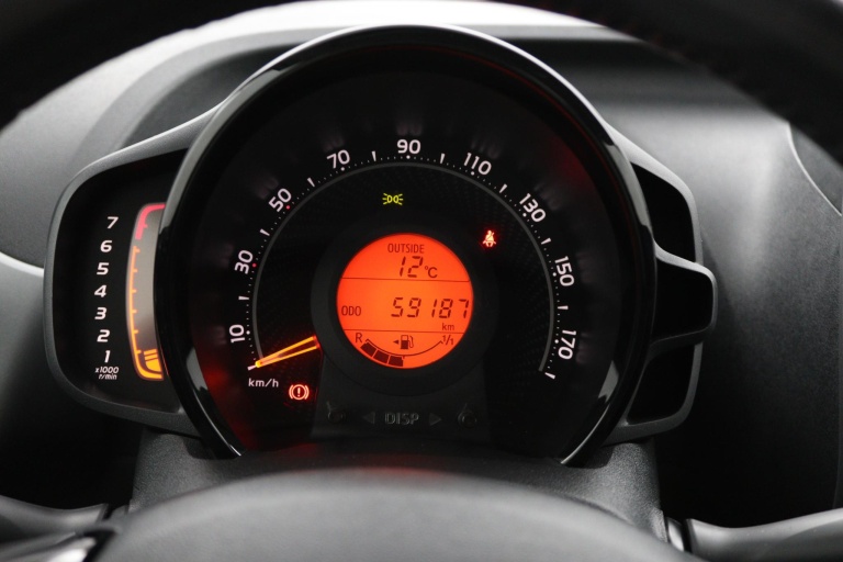 Toyota Aygo - 1.0 VVT-i x-play limited 6