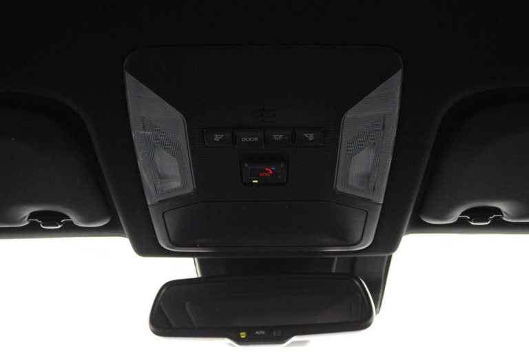 Toyota RAV4 - 2.5 Hybrid Bi-Tone 31