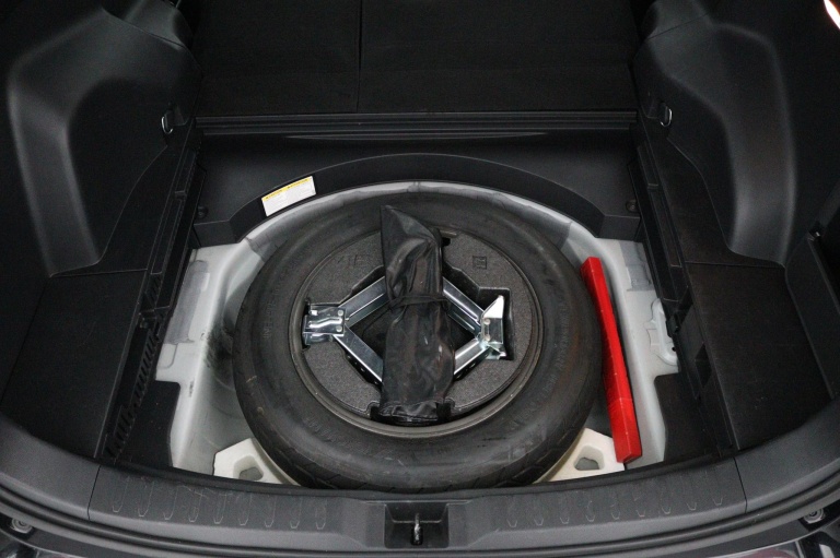 Toyota RAV4 - 2.5 Hybrid Bi-Tone 32