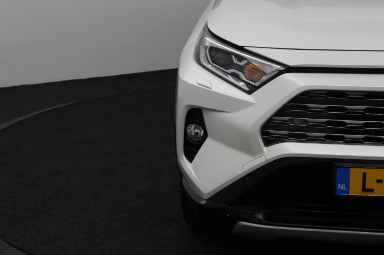 Toyota RAV4 - 2.5 Hybrid Bi-Tone 34
