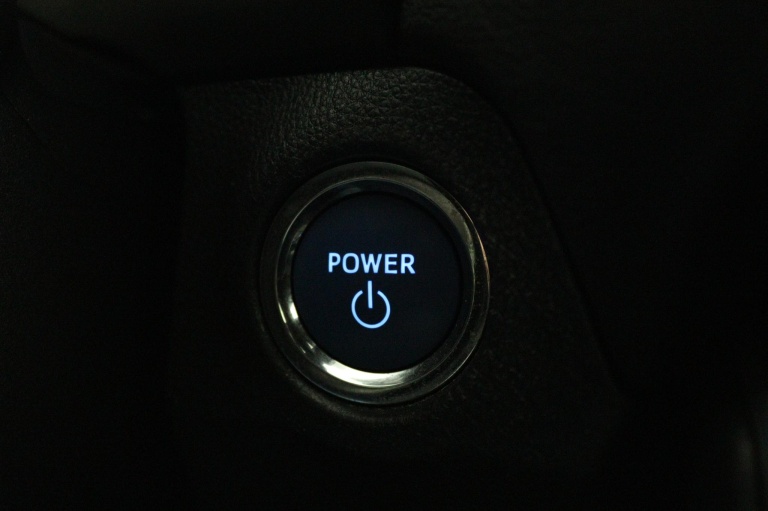 Toyota RAV4 - 2.5 Hybrid Bi-Tone 40