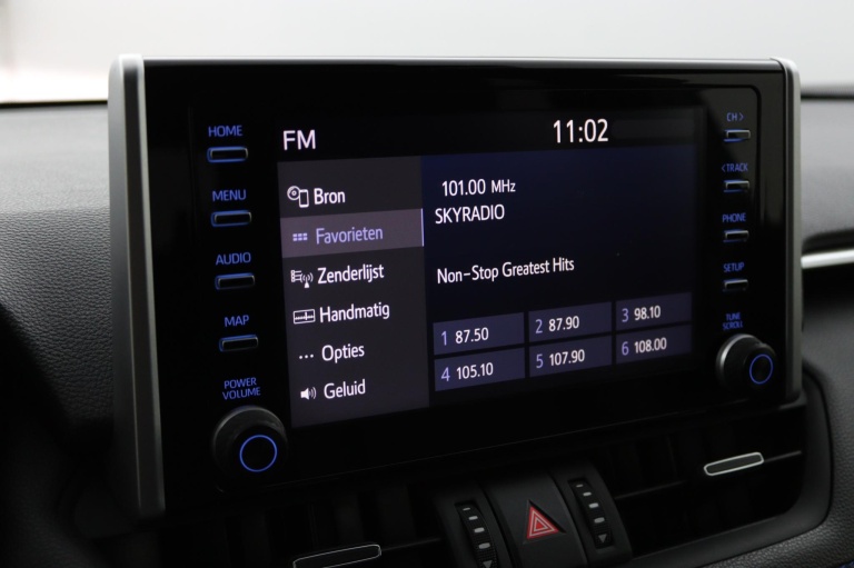 Toyota RAV4 - 2.5 Hybrid Bi-Tone 8