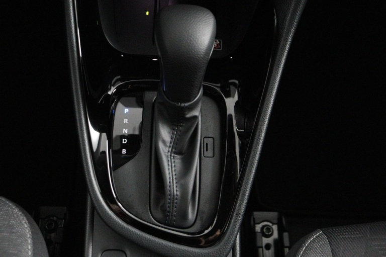 Toyota Yaris - 1.5 Hybrid 115 Dynamic 27