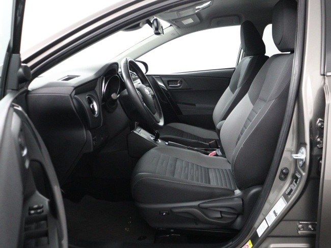 Toyota Auris - 1.8 Hybrid Dynamic