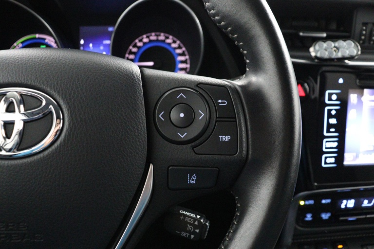 Toyota Auris - 1.8 Hybrid Dynamic 21