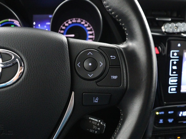 Toyota Auris - 1.8 Hybrid Dynamic
