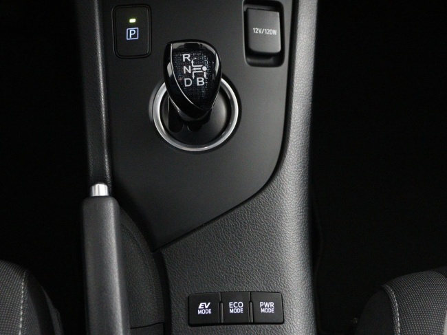 Toyota Auris - 1.8 Hybrid Dynamic