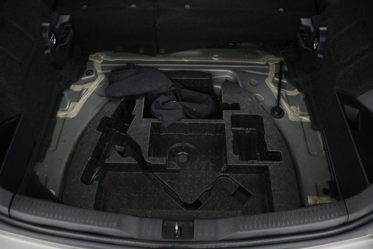 Toyota Auris - 1.8 Hybrid Dynamic 34