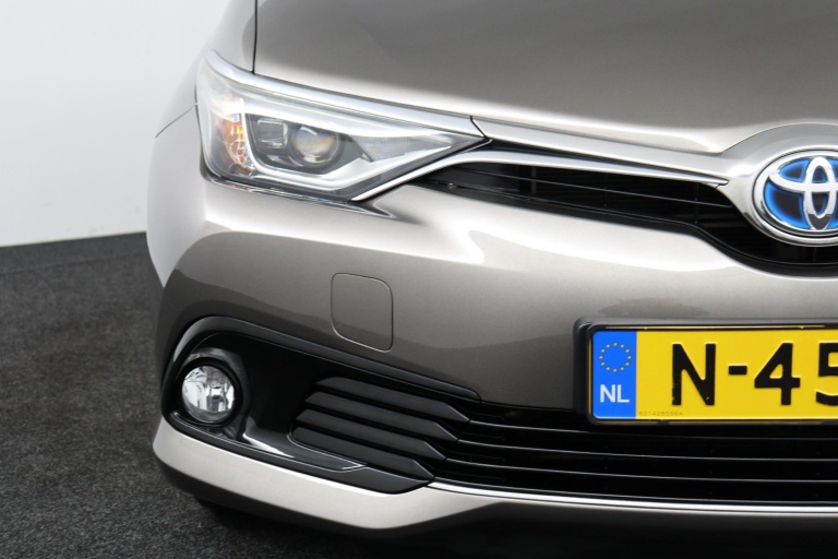Toyota Auris - 1.8 Hybrid Dynamic 36
