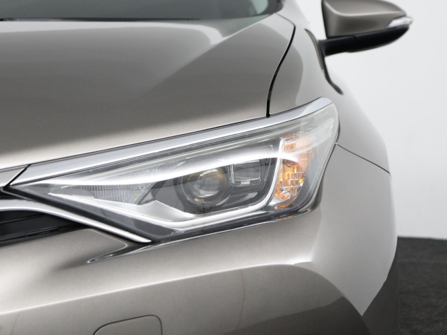 Toyota Auris - 1.8 Hybrid Dynamic